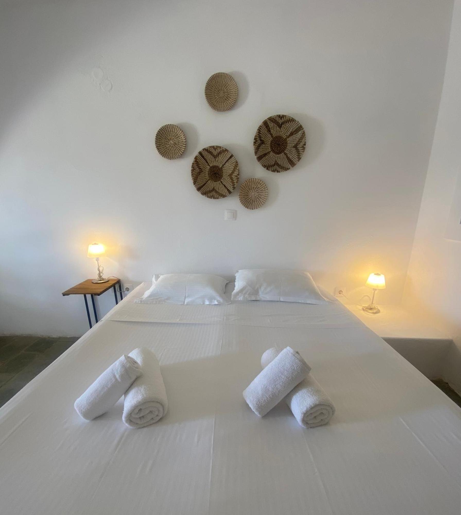Iliopetra Studios Chrisi Akti  Exterior foto